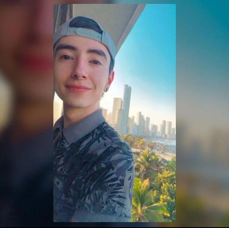 Jeisson Bejarano star nude gallery