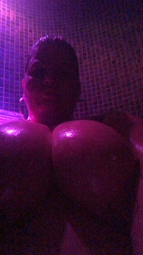 Curvy kezza nice star images