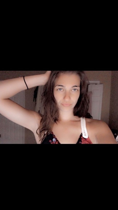 Messy Mischief beautiful star pic