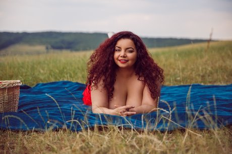 Miryam Ines star nice gallery