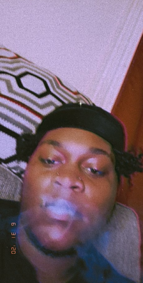 Mikail exclusive model image