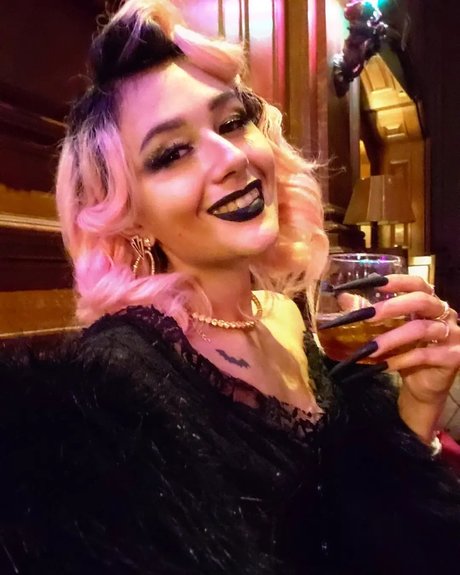 Mura Suru star nice photo