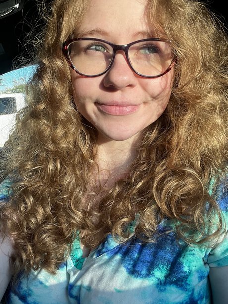 MissMorgy model art gallery