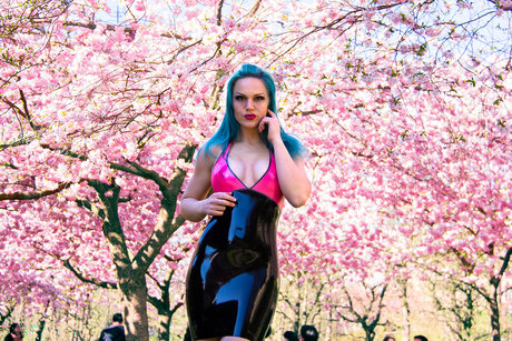 Miss Metnal model sex image