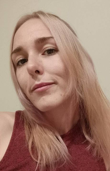 Miss Louise Emma nudes actress img