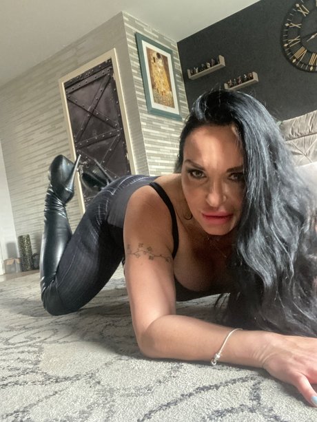 MISS LARA PERFECT pornstar perfect pic