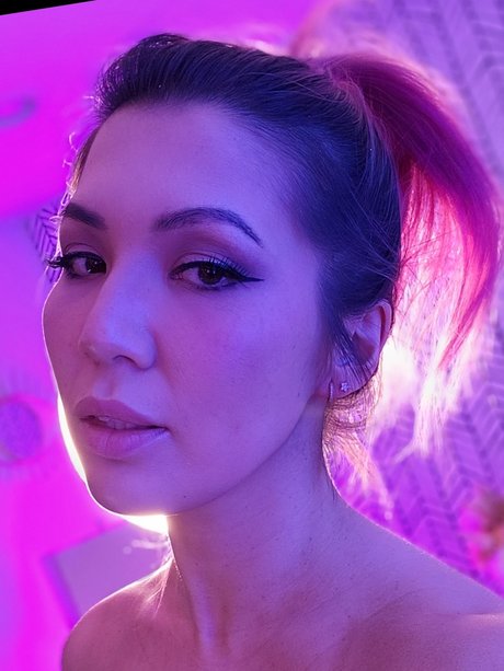 KiraKiss_ pretty model archive