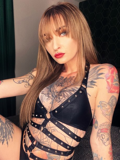 u6147599 hot model archive