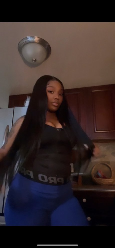 Jiaa Marie pretty model picture