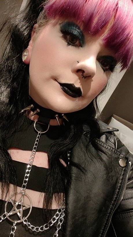 Batty Babe star best archive