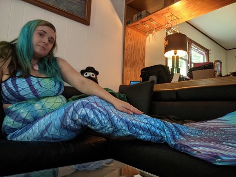 Cecilia Mayweather xxx pornstar galleries