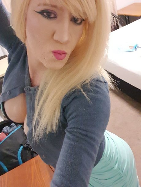 sexy CD goddess nude model pictures