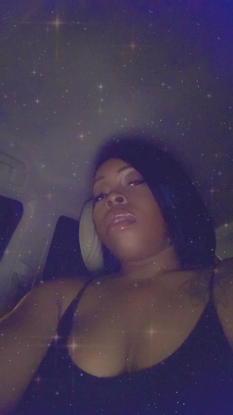 Juicy Jia naked model galleries