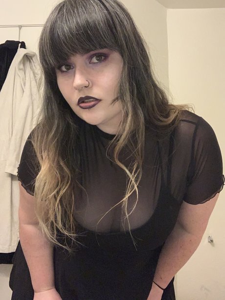 Cece Lachey XXX model adult photos