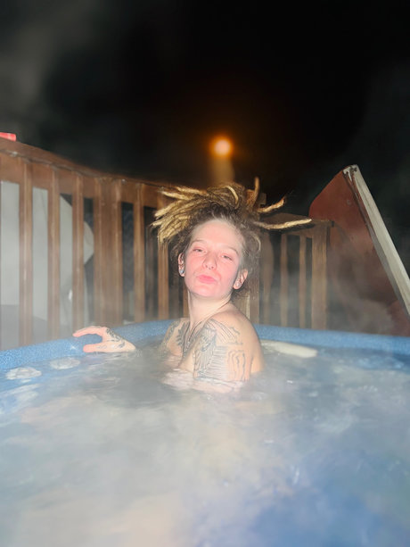 Peanut_ star top photo