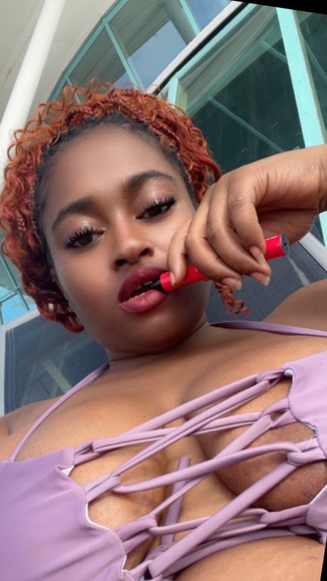 Kay The Hotwife star erotic pictures