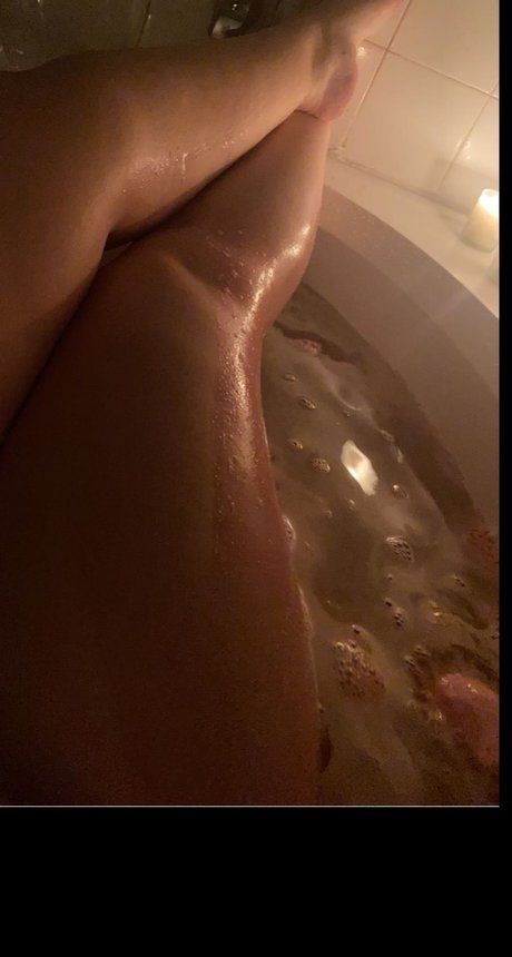 FeetFairyXx star nude photos