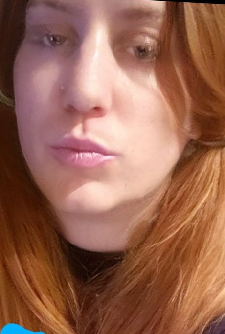 CDSissySaraa Cross dress pics beautiful actress photos