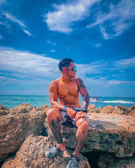 Camilo Holguin adult actress picture