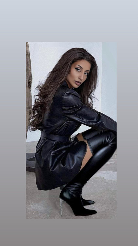 HOT VIRGIN_ exclusive actress pic