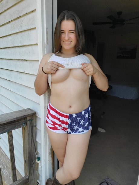 DaisyDuchess model free galleries