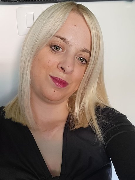 MissyAmy nude pornstar picture