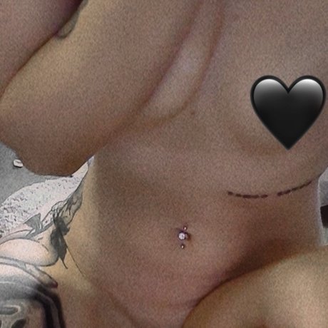 Miss Louise model free gallery