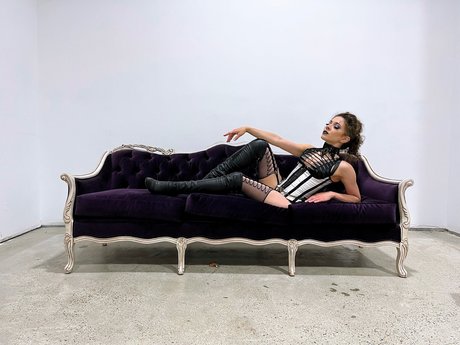 Violet on the Rocks star art galleries