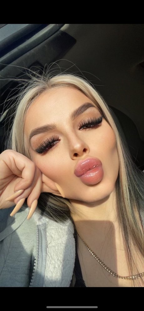 Misssbecky erotic actress pictures