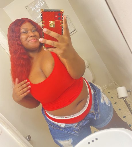 Miss Savage model exclusive photo