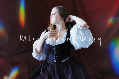 Salem Grey star pics