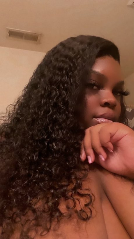 THE DEEPTHROAT QUEEN_ model image