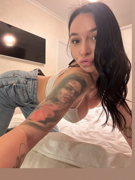 beatrice pornstar perfect pictures