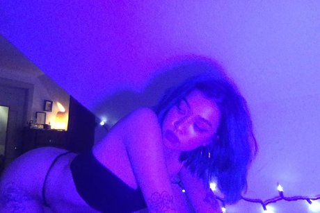 miya exclusive star pictures