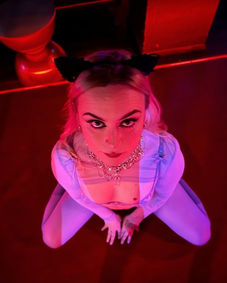 Allie Catt perfect model gallery