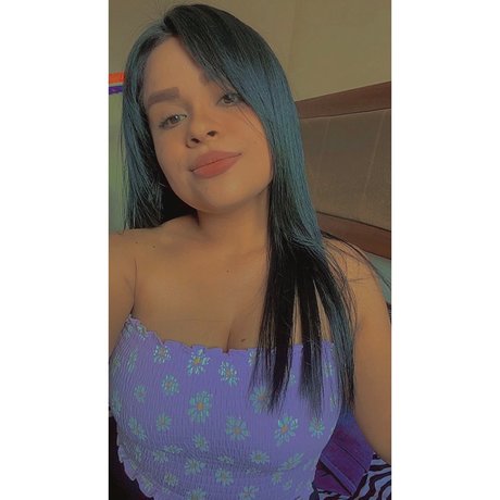 Karla santos xxx model image