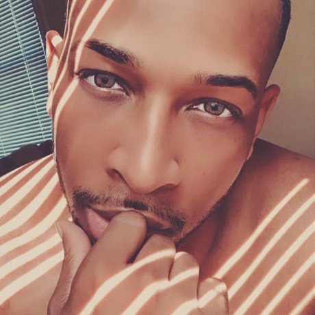 IshelproceedXXX naked actress image