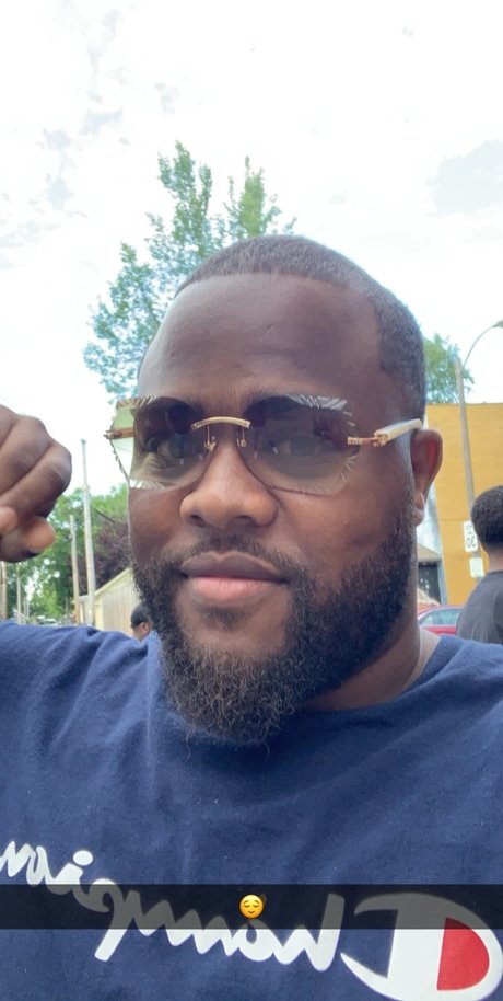 PAPER ESCOBAR WAWG sexy model images