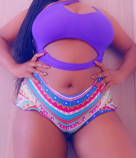 Sweet Ebony beautiful model photo