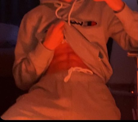 JayPlay pretty model image