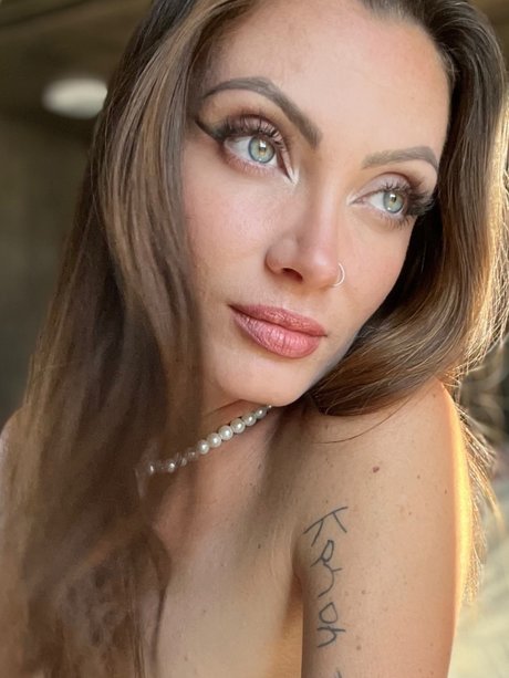 Aleesha model best gallery