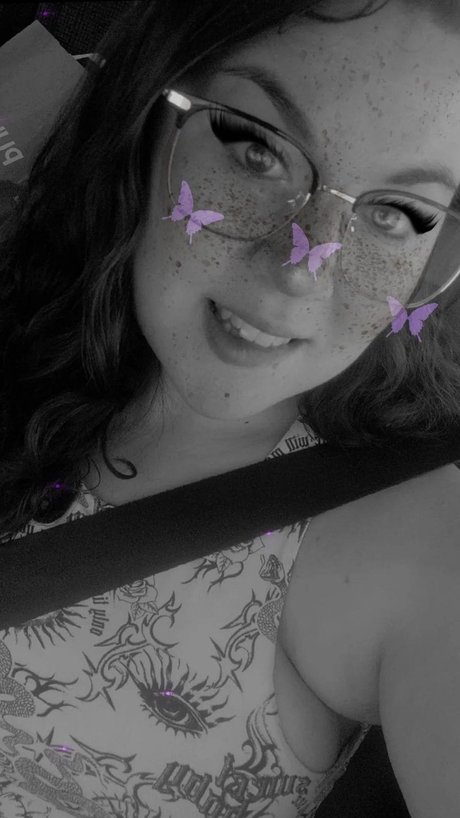 Lariitali exclusive actress pic