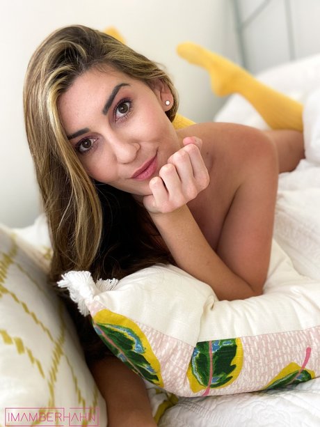 Amber Hahn beautiful model pics