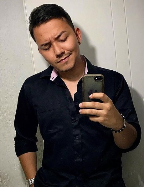 Holman Villamil best star pics