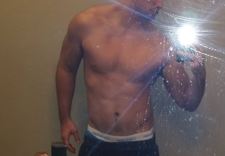 Stephen Klue model naked pic