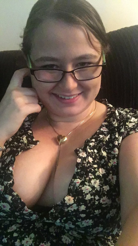 Monkeeybutt sexy star photo