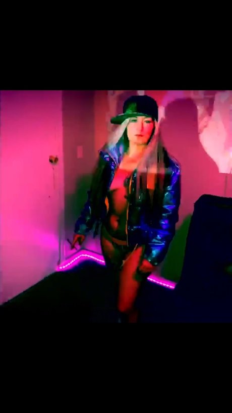 MommaOface perfect actress archive