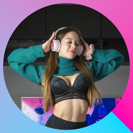 Jolyn Dare porn actress image