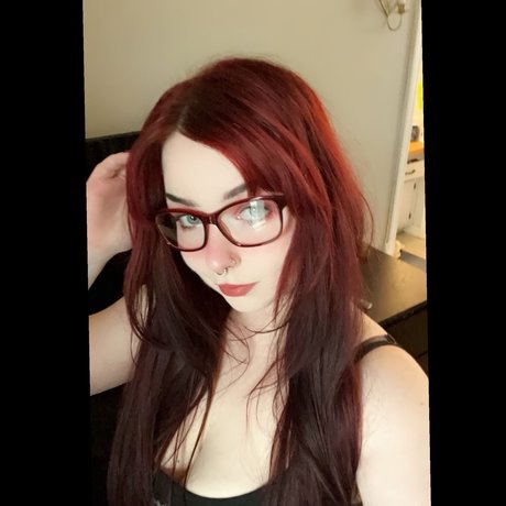 Roxxy Night pornstar pic