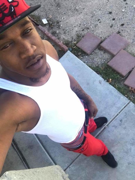 MrDickEmDown sexy model pictures